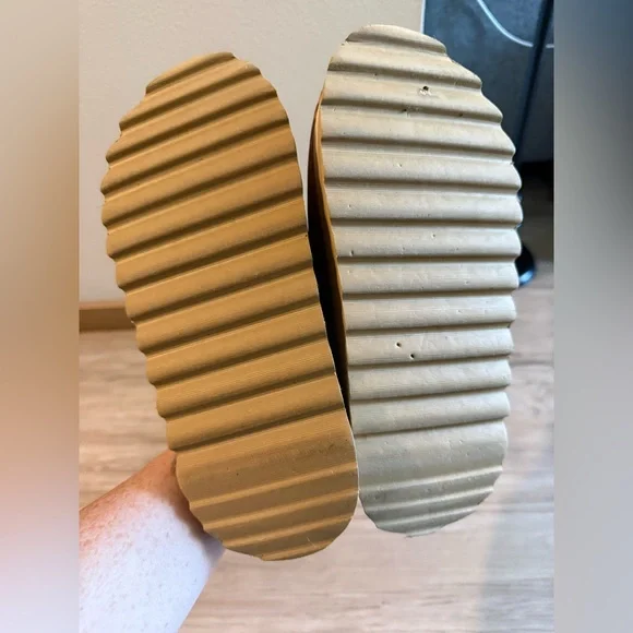 BRYR Chonk Clog in Adobe Nubuck - Picture 7 of 7